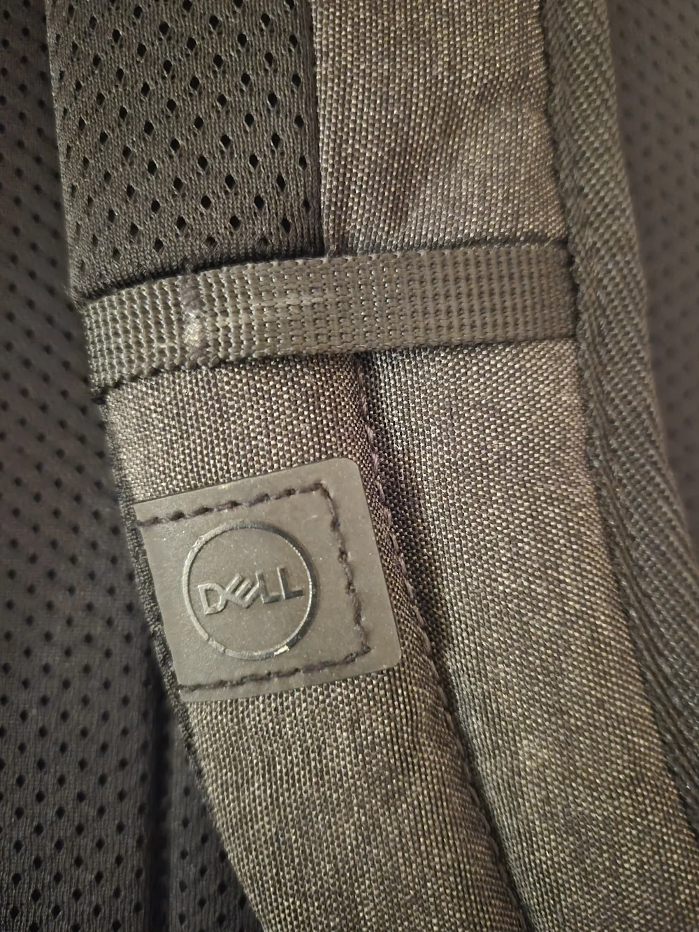 Dell RTKW3 Laptop Backpack GrayMen's Gray Casual Backpack with Reflective Accent